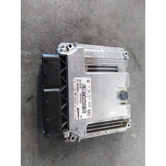 Recambio de centralita motor uce para opel insignia berlina 2.0 cdti cat referencia OEM IAM 028101745355577619  