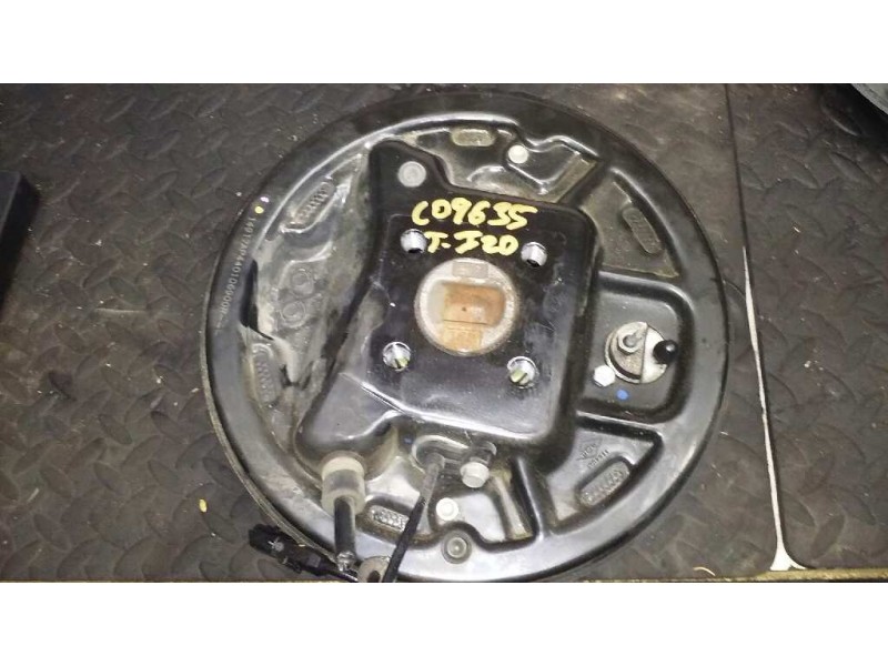 Recambio de tambor freno trasero para renault captur luxe referencia OEM IAM 14917AP440106900R IZQUIERDO 