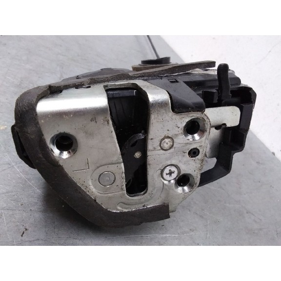 Recambio de cerradura puerta trasera izquierda para toyota auris hybrid active referencia OEM IAM   2 PINS