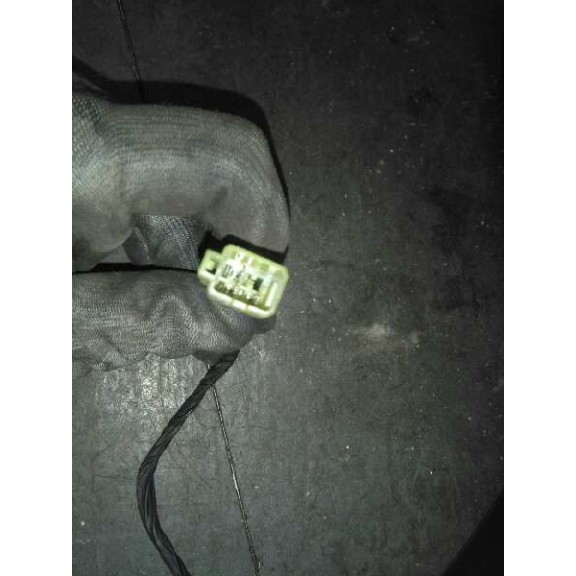 Recambio de retrovisor derecho para kia sephia gtx referencia OEM IAM  ELECTRICO 3 PIN AZUL