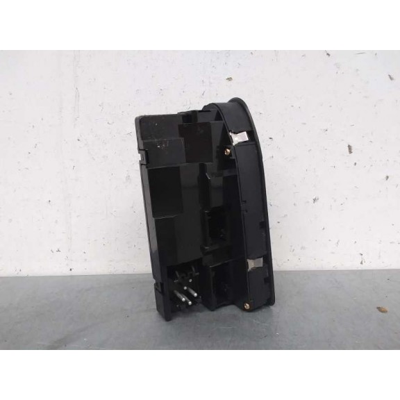 Recambio de mando elevalunas delantero izquierdo para bmw serie 5 touring (e39) 525i referencia OEM IAM 6904306  
