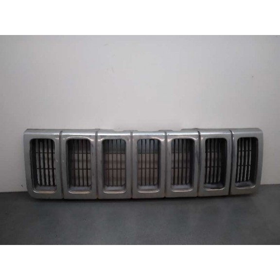 Recambio de rejilla delantera para jeep gr.cherokee (zj)/(z) 2.5 turbodiesel referencia OEM IAM 55055059  