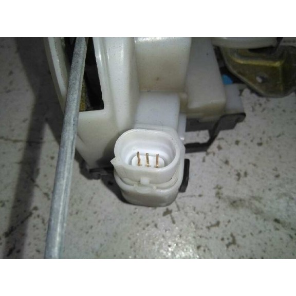 Recambio de cerradura puerta delantera derecha para volkswagen polo berlina (6n1) básico referencia OEM IAM   3 PINS