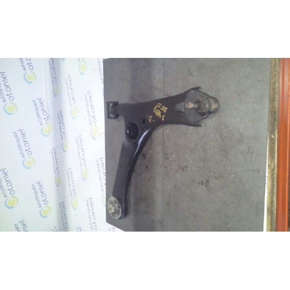 Recambio de brazo suspension inferior delantero derecho para toyota avensis berlina (t25) 2.0 16v cat referencia OEM IAM   