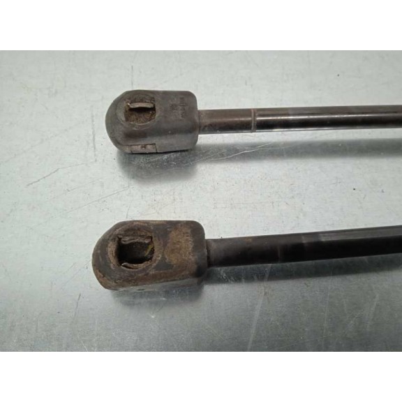 Recambio de amortiguadores maletero / porton para kia venga basic referencia OEM IAM 817701P000 817801P000 500N