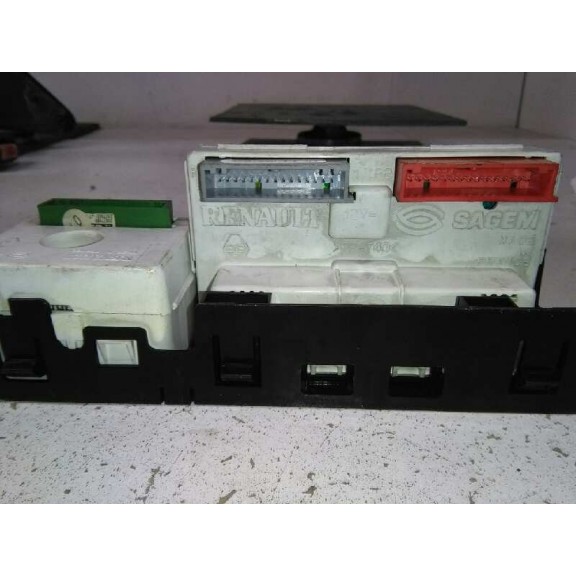 Recambio de display para renault laguna ii (bg0) dynamique referencia OEM IAM 8200002604  