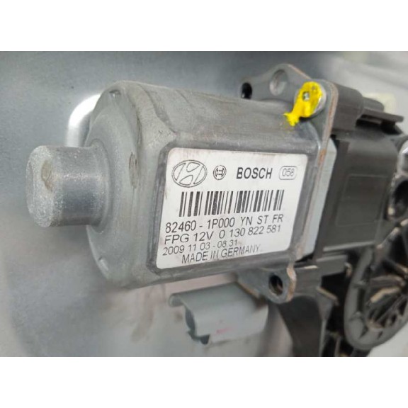 Recambio de elevalunas delantero derecho para kia venga basic referencia OEM IAM 824801P020 824801P020 2 PINS 5P