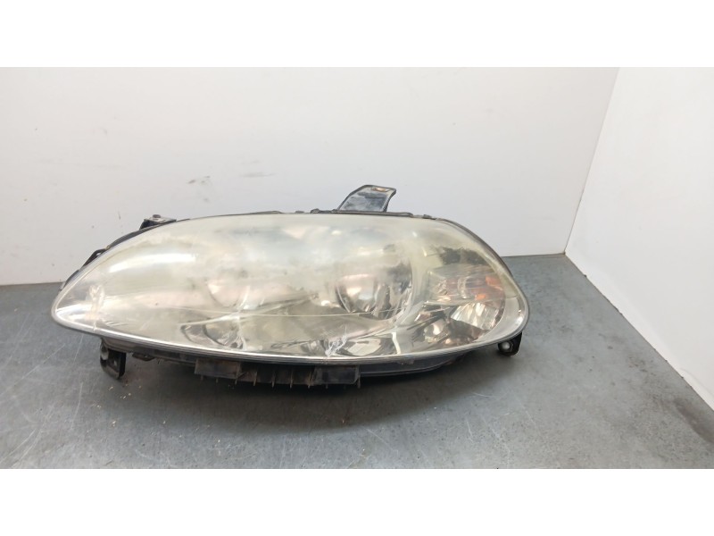 Recambio de faro izquierdo para fiat croma (194_) 1.9 d multijet (194axc1b, 194axc12) referencia OEM IAM 51733561  