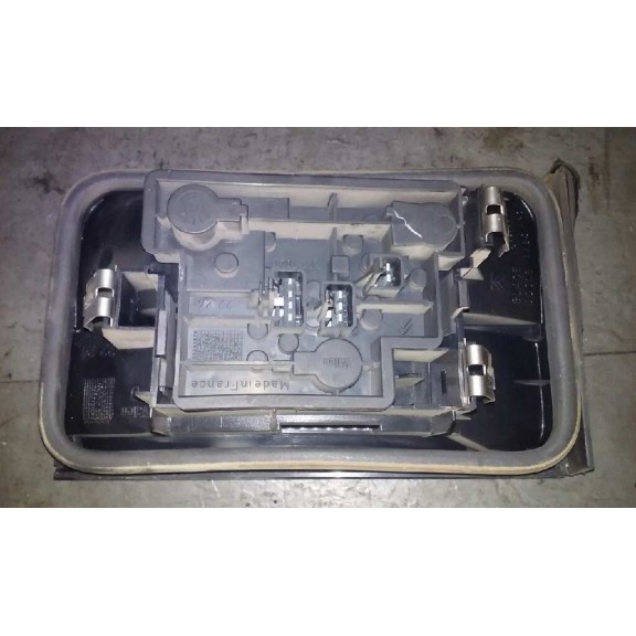 Recambio de piloto trasero derecho para citroën xantia berlina 2.0 hdi 90/110 attraction referencia OEM IAM   