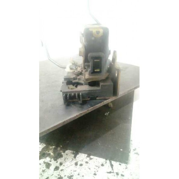 Recambio de cerradura puerta delantera derecha para renault 19 hatchback (b/c53) gtd referencia OEM IAM   