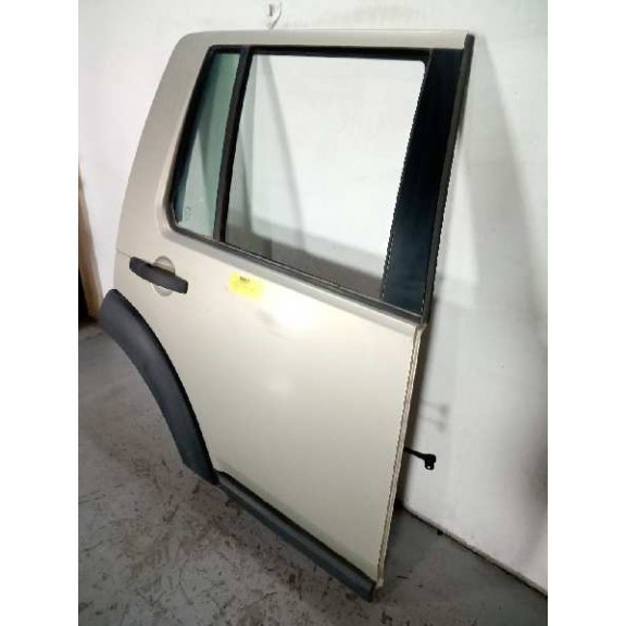 Recambio de puerta trasera derecha para land rover discovery v6 td s referencia OEM IAM BFA780180 SIN ACCESORIOS 