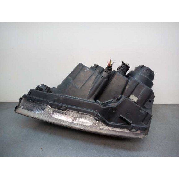 Recambio de faro derecho para kia sorento 2.5 crdi active referencia OEM IAM  2 SERIE 