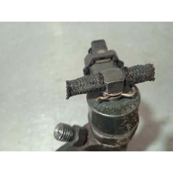 Recambio de inyector para hyundai h 1 h 1 furg.caja cerr.c. puerta referencia OEM IAM 0445110092  