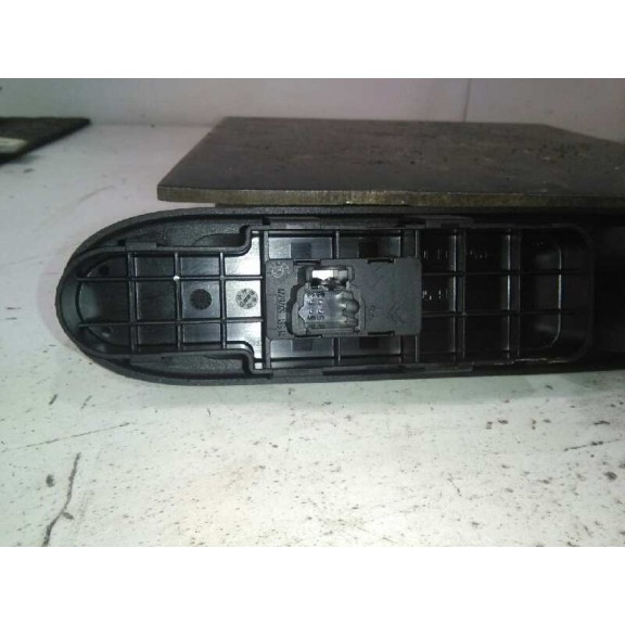 Recambio de mando elevalunas delantero derecho para peugeot 307 break / sw (s1) break xs referencia OEM IAM 96351625XT  