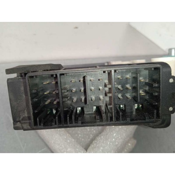 Recambio de motor elevalunas delantero derecho para seat ibiza (6l1) cool referencia OEM IAM 6Q2959801A 101386103 3P