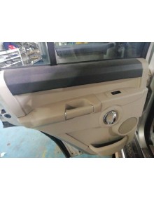Recambio de guarnecido puerta trasera izquierda para jeep commander 3.0 crd cat referencia OEM IAM   