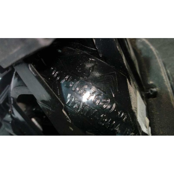 Recambio de piloto trasero derecho interior para citroën c5 berlina seduction referencia OEM IAM 9675067680 INT 