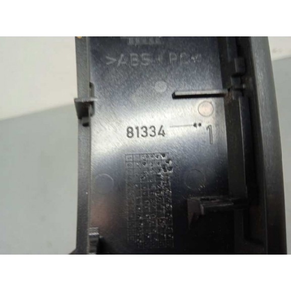 Recambio de cenicero para bmw serie 3 berlina (e90) 320d referencia OEM IAM  TRASERO 81334