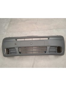 Recambio de paragolpes delantero para renault trafic caja cerrada (ab 4.01) referencia OEM IAM 7700313259 NUEVO 6265100QAH 00-06