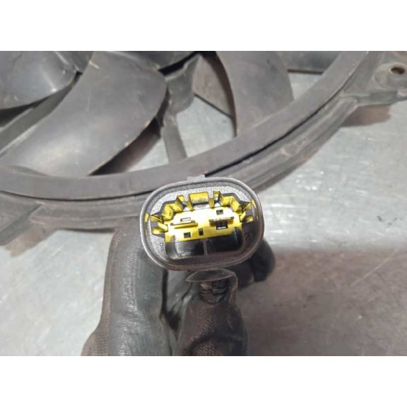 Recambio de electroventilador para peugeot 3008 1.6 hdi fap referencia OEM IAM 989775F 2 PINES 