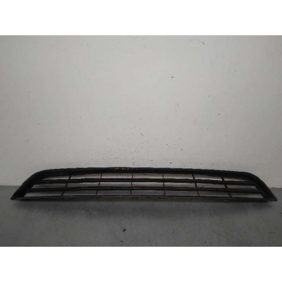 Recambio de rejilla delantera para ford fiesta (ccn) champions edition referencia OEM IAM C1BB17K945AA  