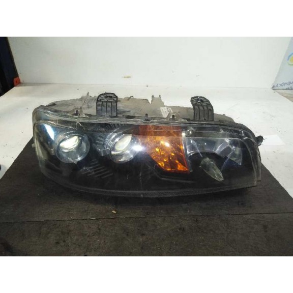 Recambio de faro derecho para fiat punto berlina (188) 1.2 cat referencia OEM IAM 468374000 1º BIFARO