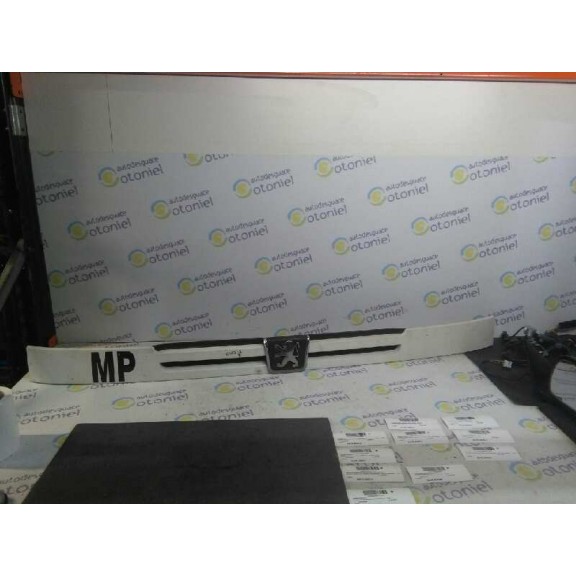 Recambio de rejilla delantera para peugeot boxer caja cerrada (rs3200)(230)(´02) 2.5 turbodiesel referencia OEM IAM   