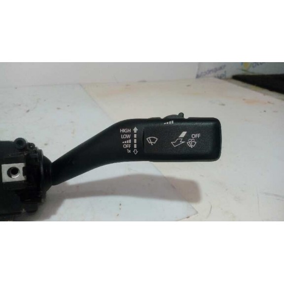 Recambio de mando multifuncion para volkswagen beetle 1.6 tdi dpf referencia OEM IAM 5C05953513F  