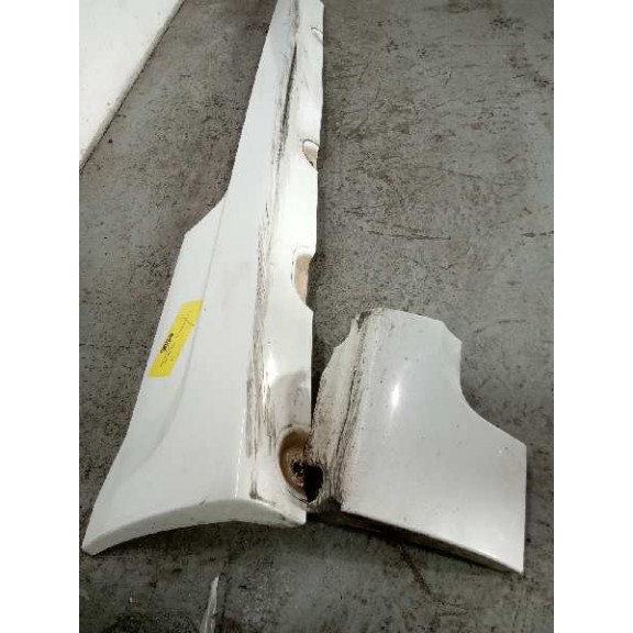 Recambio de faldon lateral para ford focus berlina (cap) ambiente (d) referencia OEM IAM  3 PUERTAS 