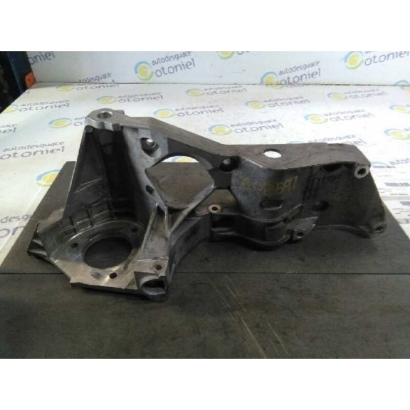 Recambio de soporte bomba inyeccion para seat ibiza (6l1) cool referencia OEM IAM 038903143AC  