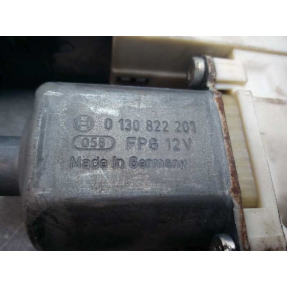 Recambio de elevalunas delantero derecho para peugeot 407 st sport referencia OEM IAM 1137328127 2 PINES 