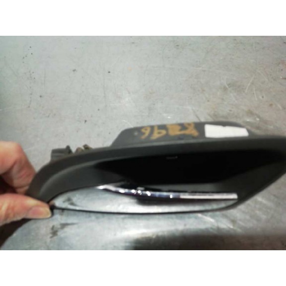 Recambio de maneta interior delantera izquierda para chevrolet cruze ls referencia OEM IAM 96845901 ALGO PELADA 