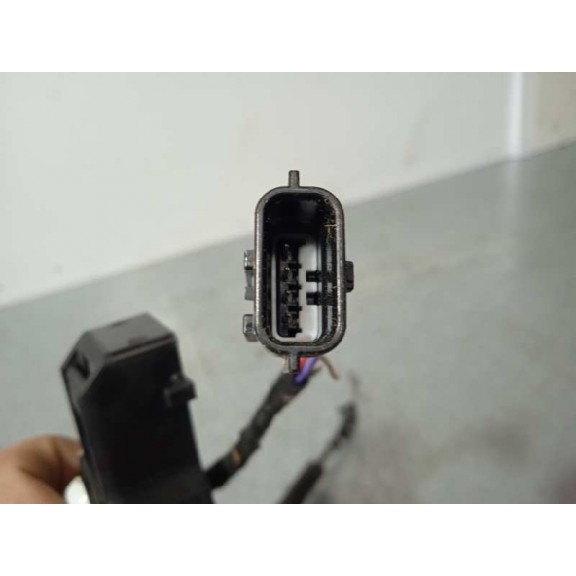 Recambio de maneta exterior delantera derecha para renault clio iv 0.9 referencia OEM IAM 806078101R  