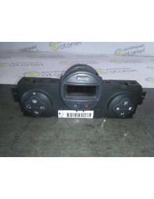 Recambio de mando climatizador para renault megane ii berlina 5p referencia OEM IAM 8200070752  
