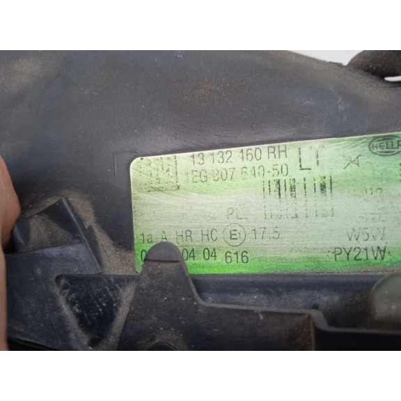 Recambio de faro derecho para opel astra g berlina comfort referencia OEM IAM 13132460  FONDO NEGRO