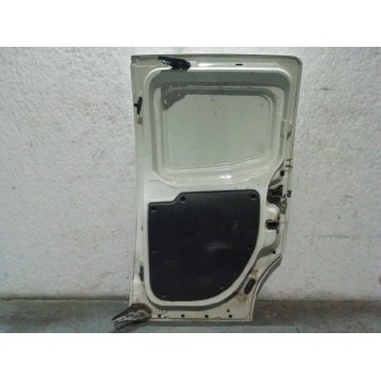Recambio de puerta lateral corredera derecha para fiat fiorino básico referencia OEM IAM  BLANCA CERRADO