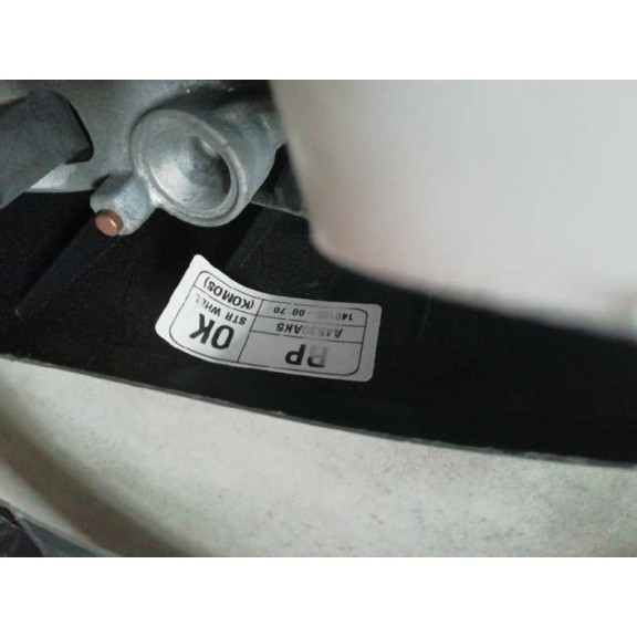 Recambio de volante para kia carens ( ) 1.7 crdi cat referencia OEM IAM A4530AK5 3 RADIO CON MANDO