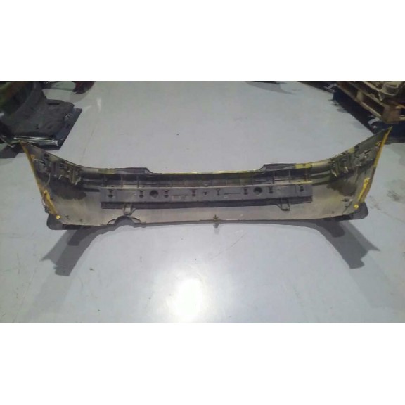 Recambio de paragolpes trasero para volvo v40 familiar 1.9 d referencia OEM IAM  AMARILLO 