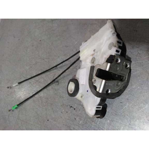 Recambio de cerradura puerta delantera izquierda para toyota yaris connect referencia OEM IAM   6 PINS