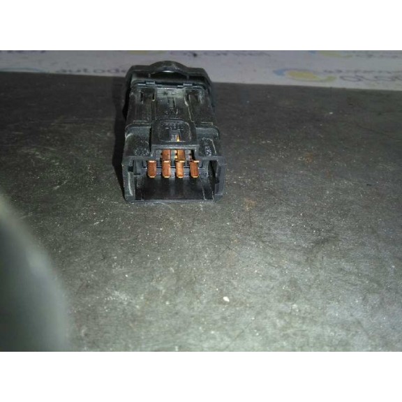 Recambio de warning para dacia sandero laureate music referencia OEM IAM   