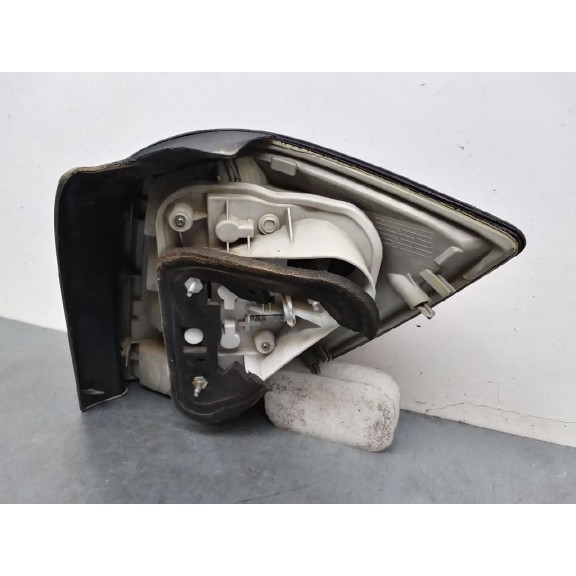 Recambio de piloto trasero izquierdo para opel astra h caravan cosmo referencia OEM IAM S/REF  