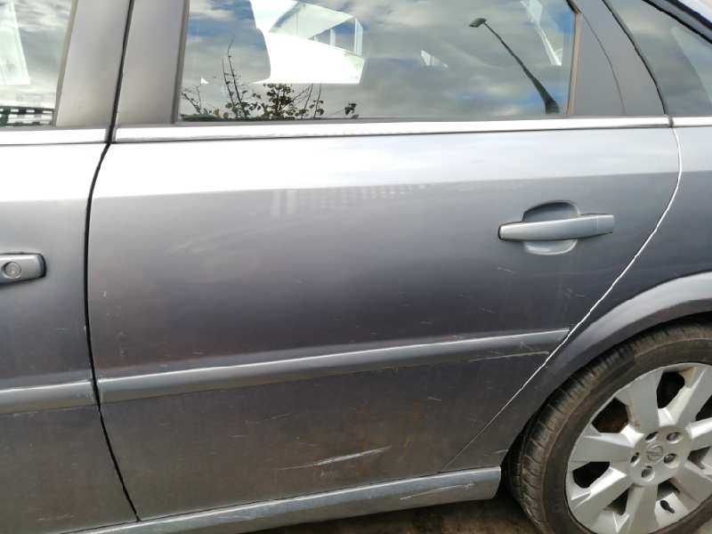 Recambio de puerta trasera izquierda para opel vectra c berlina 1.9 cdti referencia OEM IAM   