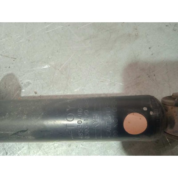 Recambio de amortiguador trasero derecho para toyota yaris hybrid active referencia OEM IAM 485300DF11  