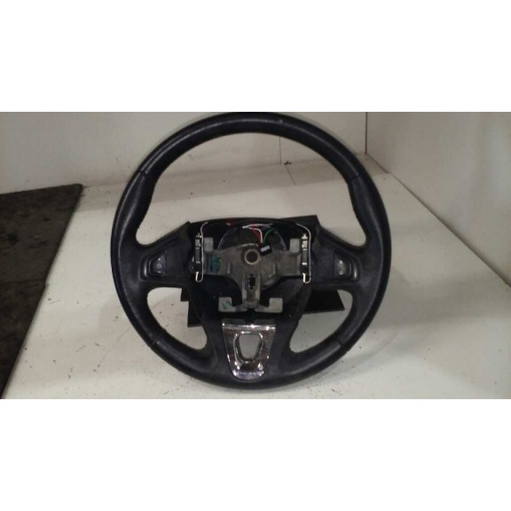 Recambio de volante para renault megane iii berlina 5 p bose edition referencia OEM IAM 484003397R  