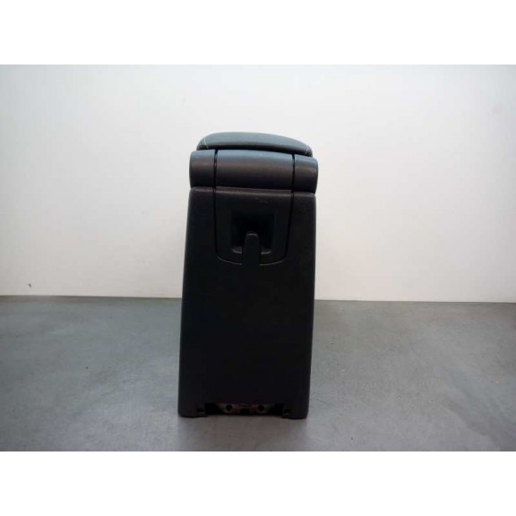 Recambio de apoyabrazos central para renault scenic iii dynamique referencia OEM IAM   