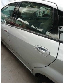 Recambio de puerta trasera izquierda para fiat linea (110) 1.3 16v jtd cat referencia OEM IAM  1 GOLPE PEQUEÑO PLATA