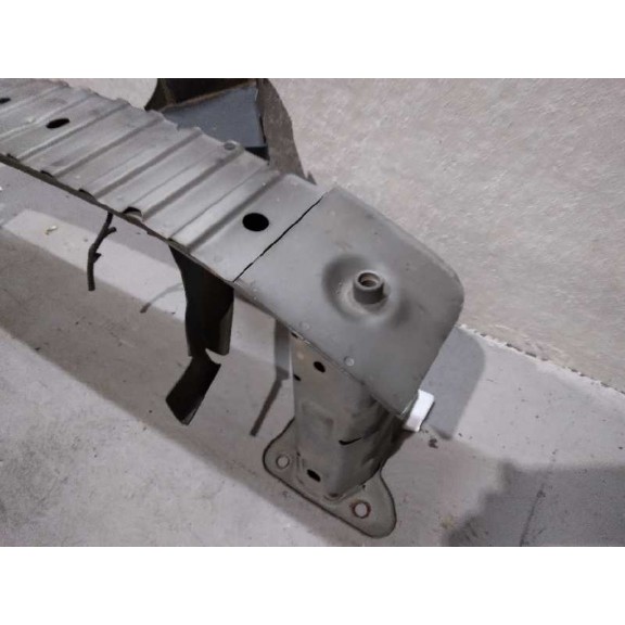 Recambio de refuerzo paragolpes delantero para ford focus c-max (cap) ghia (d) referencia OEM IAM 3M51R10943  