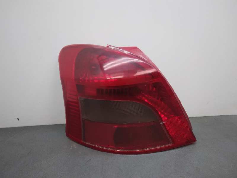 Recambio de piloto trasero izquierdo para toyota yaris (ksp9/scp9/nlp9) básico referencia OEM IAM  ESQUINA ROTA 