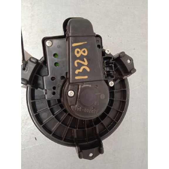 Recambio de motor calefaccion para toyota yaris (ksp9/scp9/nlp9) básico referencia OEM IAM 2727003010  3 PINS