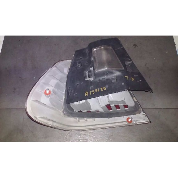 Recambio de piloto trasero derecho para bmw serie 3 berlina (e46) 320d referencia OEM IAM  AMBAR ROJO EXT